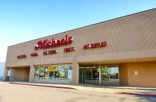 Everett Mall Plaza-Michaels